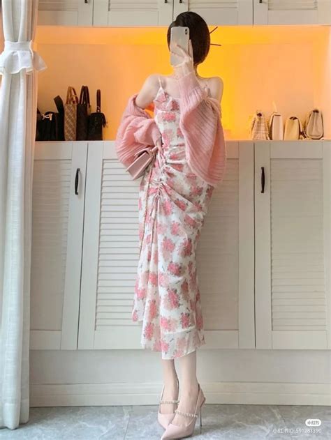 Pin by T Net on เสื้อผ้าแฟชั่น | Long dress fashion, Korean fashion ...