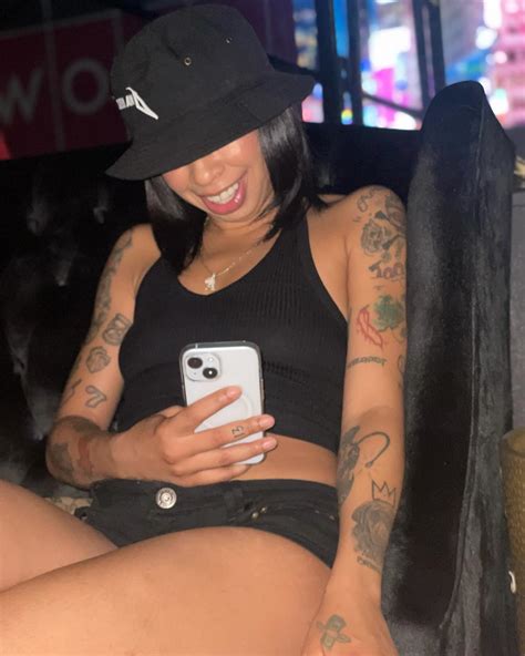 Amara Skye (@skeezydoesit) • Instagram photos and videos