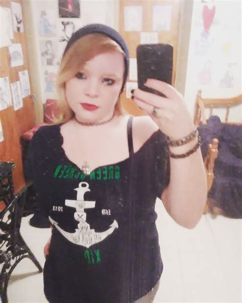 Lindsey Dawn | Open shoulder tops, Women, Fashion