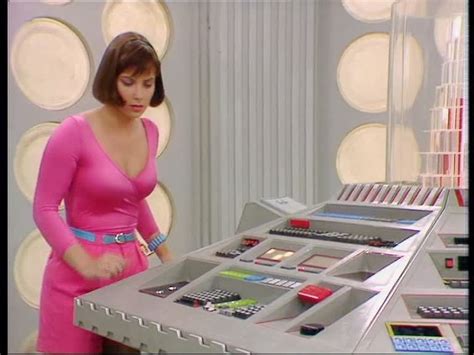 nicola bryant as Peri - Pretty in Pink | Doctor who companions, Classic