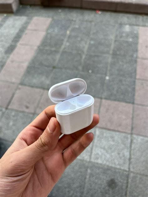 Orijinal airpods 2.nesil şarj kutusu - Kulaklık ve Ses Sistemleri ...