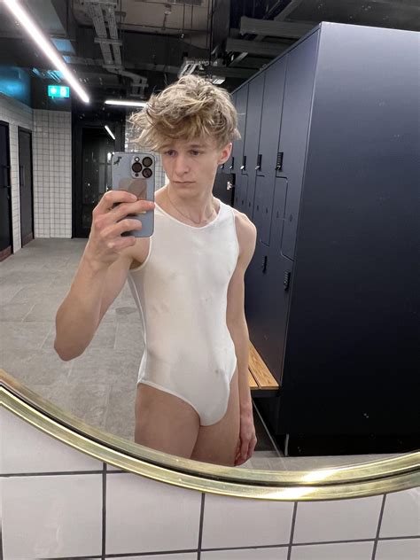 gym bulge : r/PublicBulges