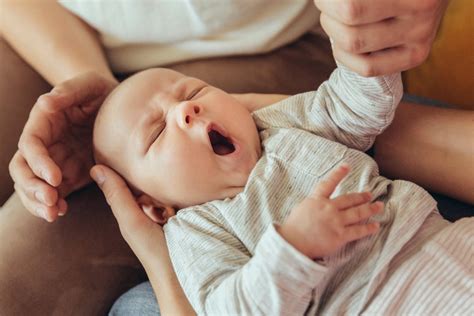 Baby sleep: Solutions and tips to getting your baby sleep.