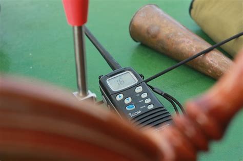 Comment choisir sa VHF portable?