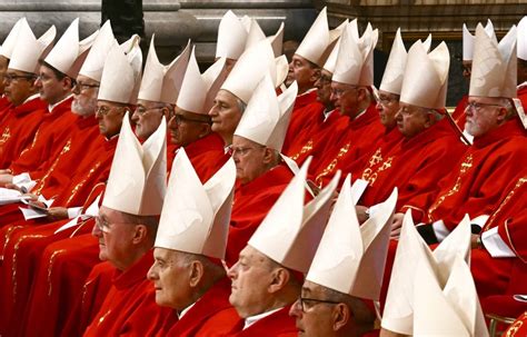 O Que É Um Cardeal Da Igreja Católica