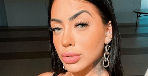 Mirella abre as pernas em clique e detalhe chama atenção - Diário Prime
