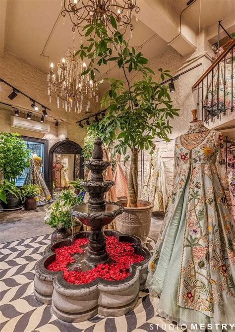 pin  andrea   inspiration boutique interior design retail