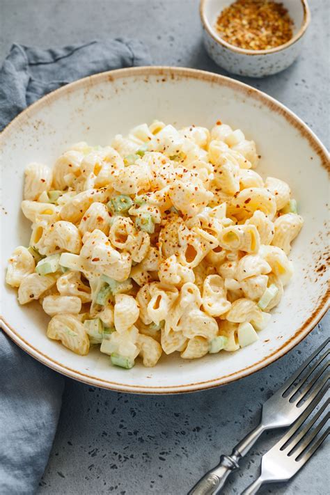 Classic Macaroni Salad Recipe with a Creamy Twist