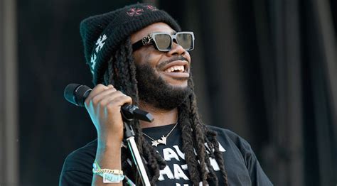 [LISTEN] DRAM And HER's 'The Lay Down' Is A Throwback Ballad