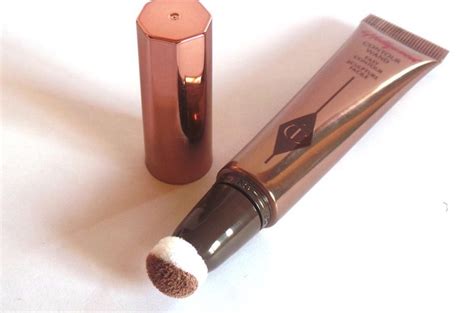 Charlotte Tilbury Hollywood Contour Wand – купить в Москве | Интернет ...