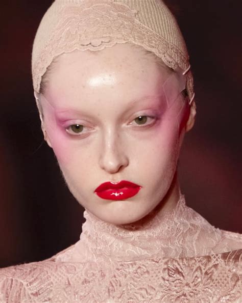 Les tendances beauté de l'automne-hiver 2025-2026