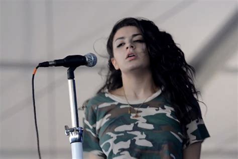 Charli XCX Delivers Intoxicating Performance Before Getting Intoxicated ...