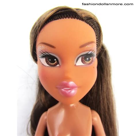 bratz-doll-yasmin-ice-champions-2006-nude fashiondollsnmore.com