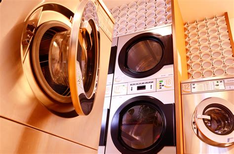 Hot Water In Washing Machine [Issues & Solutions] - Zimwashingmachines