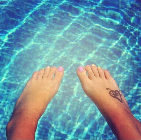 marzia kjellberg pretty feet! also on Kik of you wanna her off to feet