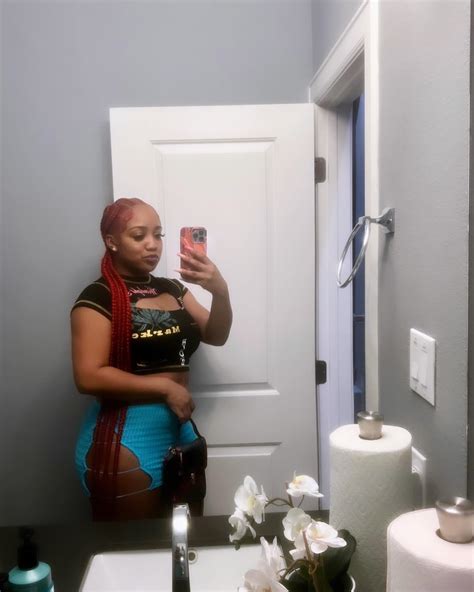 lil Red (@yona.j) • Instagram photos and videos