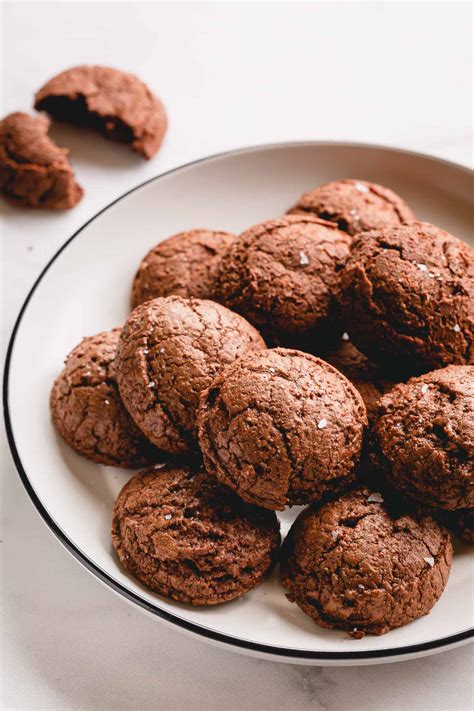 Macarons Archives • Sweet & Savory