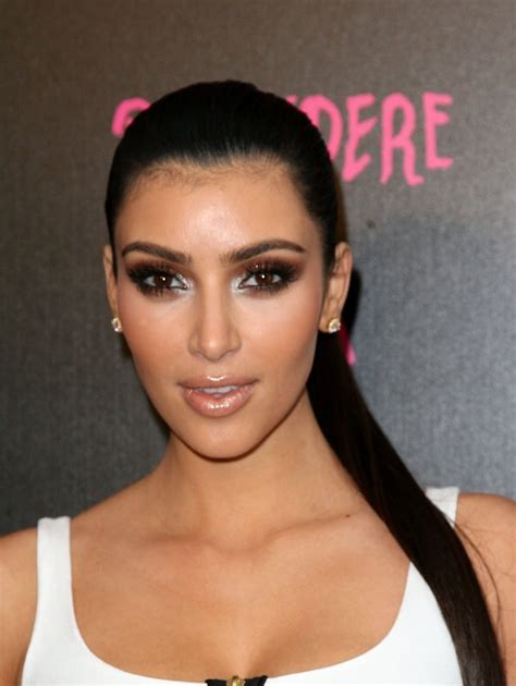 Kim Kardashian Hot Wallpapers | Celebrity Wallpapers