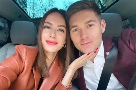 Жена ведущего "Маски" Владимира Остапчука показала стильный осенний ...