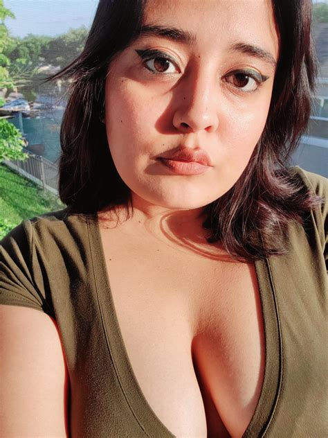 Chubby Asian 🥰 : r/chubby