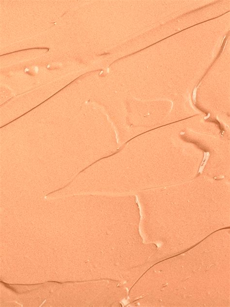Может ли тональный крем с SPF 50 заменить солнцезащитный? | Flacon