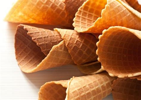 Вафельные рожки для мороженого | Waffles, Waffle cone recipe, Eggless ...