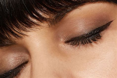 How To Do Natural Looking Eye Makeup