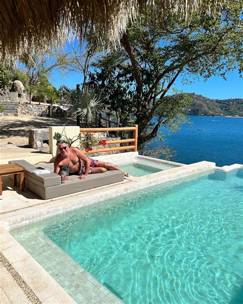 Chef Casey Thompson - Ok! We made these peach hand pies , and pizza