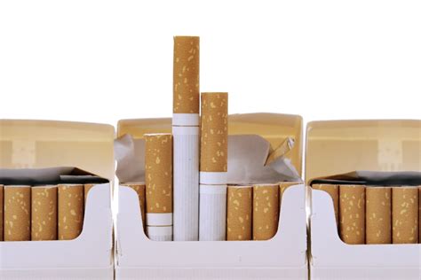 Koľko dechtu alebo nikotínu obsahujú cigarety? Z nových krabičiek sa to ...