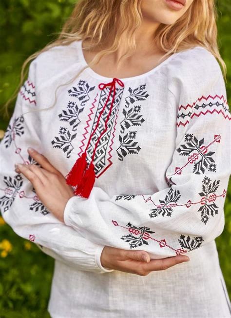 Вишиванка жіноча з "два кольори" арт 4568