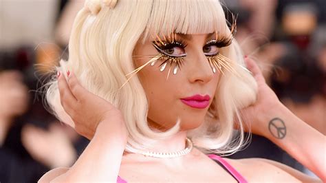 lady gaga artrave debut