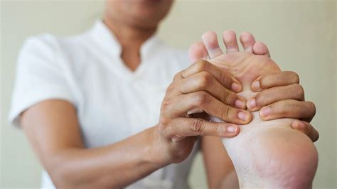 How To Know If Numbness In Your Feet Is A Sign Of Diabetes? | OnlyMyHealth