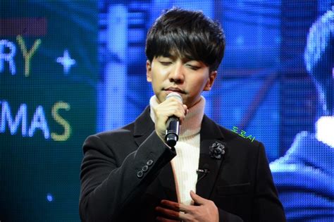 14.12.20 Lee Sun Hee Concert Fanpics 4 – Lee Seung Gi | Everything Lee ...