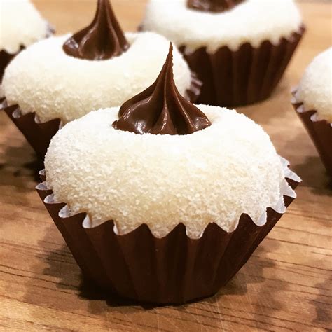 Brigadeiro Branco Com Leite Ninho - Brigadeiro de Leite Ninho com Nutella