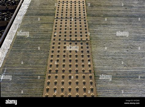 Tactile tiles hi-res stock photography and images - Alamy