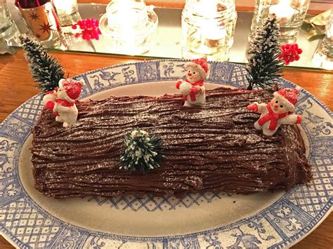 Best Yule Log Recipe By Nigella Lawson | Recipe | Best yule log recipe ...