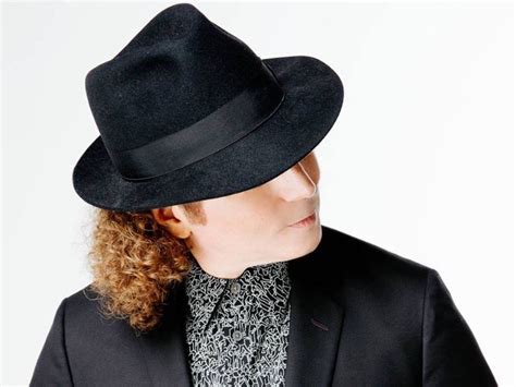 Boney James brings a jolt of jazz to the Big Gig