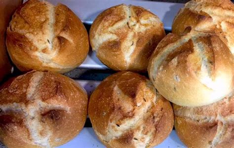 Pane di San Giuseppe con semi di finocchio, ricetta tipica - Siciliafan