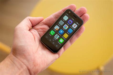 smallest phone   world  roby vinnie