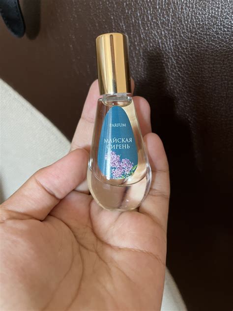 Духи «Майская сирень» — Цветочные духи — Dilis Parfum — Купить за 1 080
