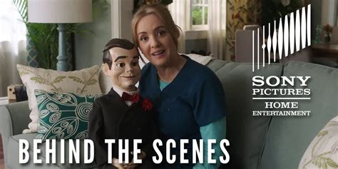 Goosebumps 2 – Behind the Scenes Clip – Wendi McLendon-Covey | Movie Signature