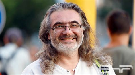 Владимир Йончев: Едва сега си даваме сметка в колко объркана и ...