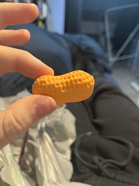 How do people eat these? my friends love them but they’re so bad : r/candy