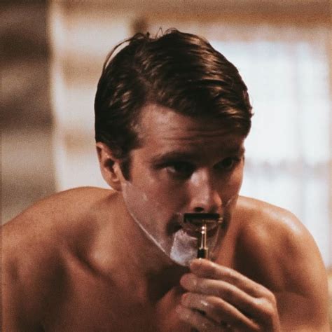 Shirtless young Cary Elwes in the 90s | エヴァン, 美