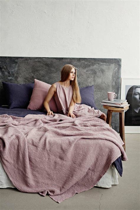 $135 - Linen waffle bed throw in Woodrose Dusty Pink. Linen waffle ...