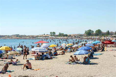 nudist beaches   world  au naturel   popular