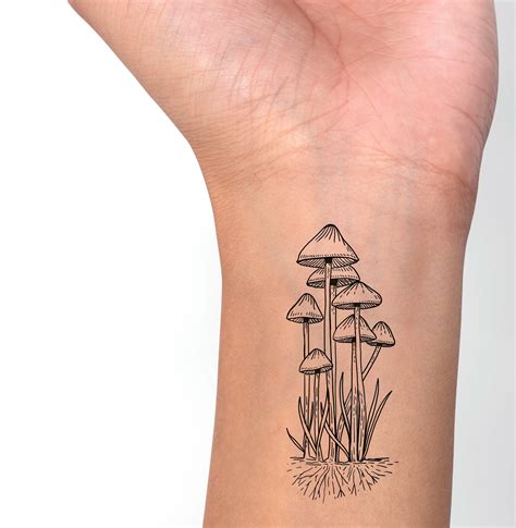 Update more than 54 minimalist mushroom tattoo best - in.cdgdbentre