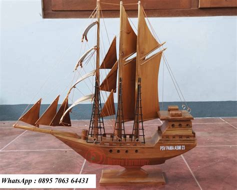 Miniatur Kapal Kayu Jati Murah | Dinara Furniture Jepara | Mebel Jepara ...