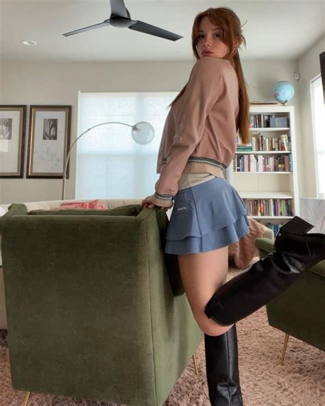 Violet Brinson : r/21stCenturyBabes