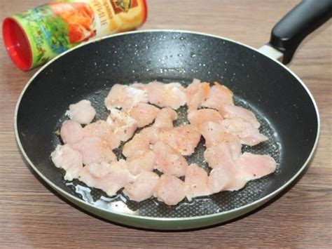 Куриная грудка с овощами в сметанном соусе - пошаговый рецепт с фото ...